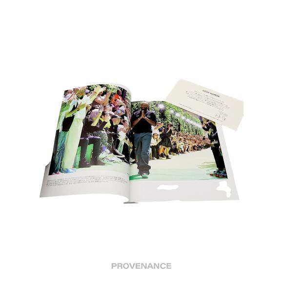 🔴 Louis Vuitton - The Book #9 - Picture 7 of 8